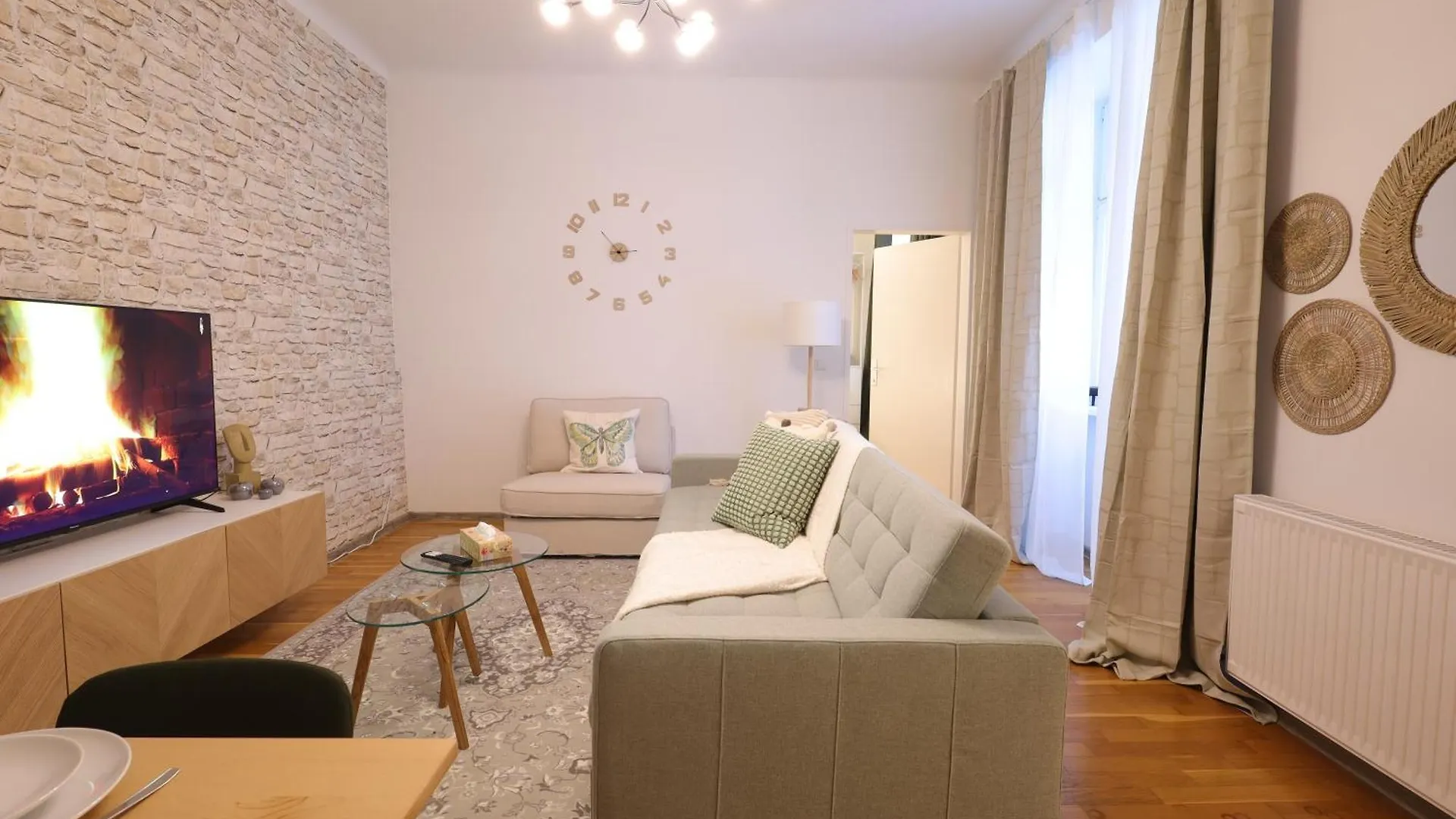 Emerald Holiday Home With Patio Wien Lägenhet